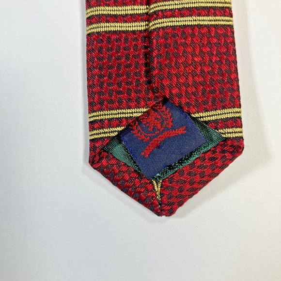 Tommy Hilfiger Men's Tie Italian Silk Striped Red Made in USA Preppy Crest Logo - Picture 6 of 7